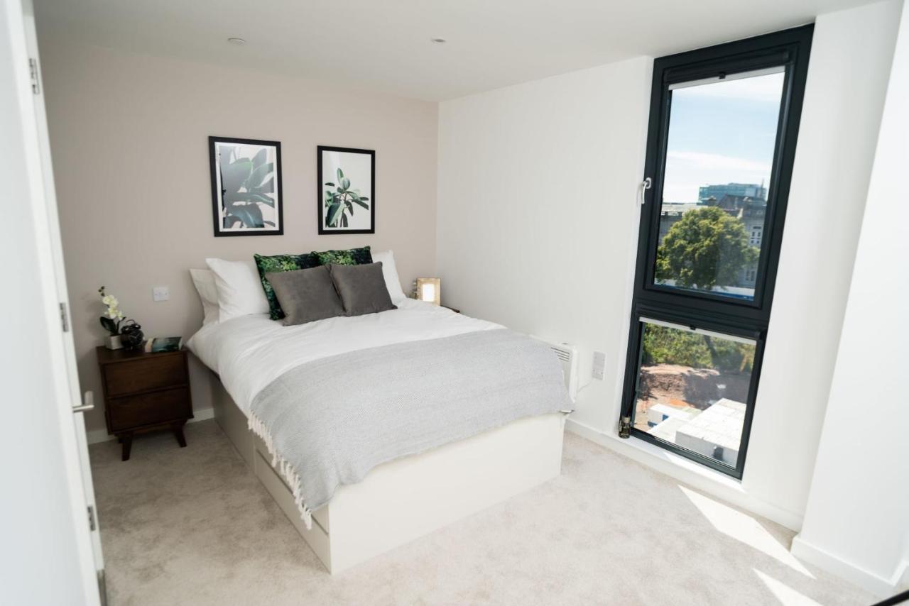Chic Apartments And Studios At The Point In Aberdeen Eksteriør bilde